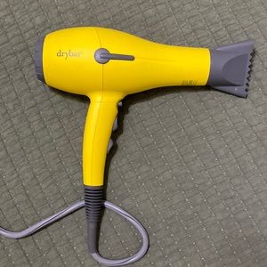 Dry bar blow dryer
